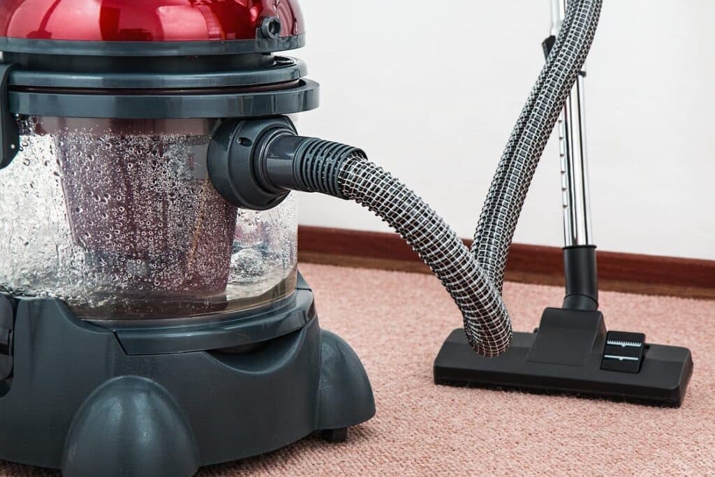 A house cleaning service using high tech equipment to clean the carpets in Columbia.